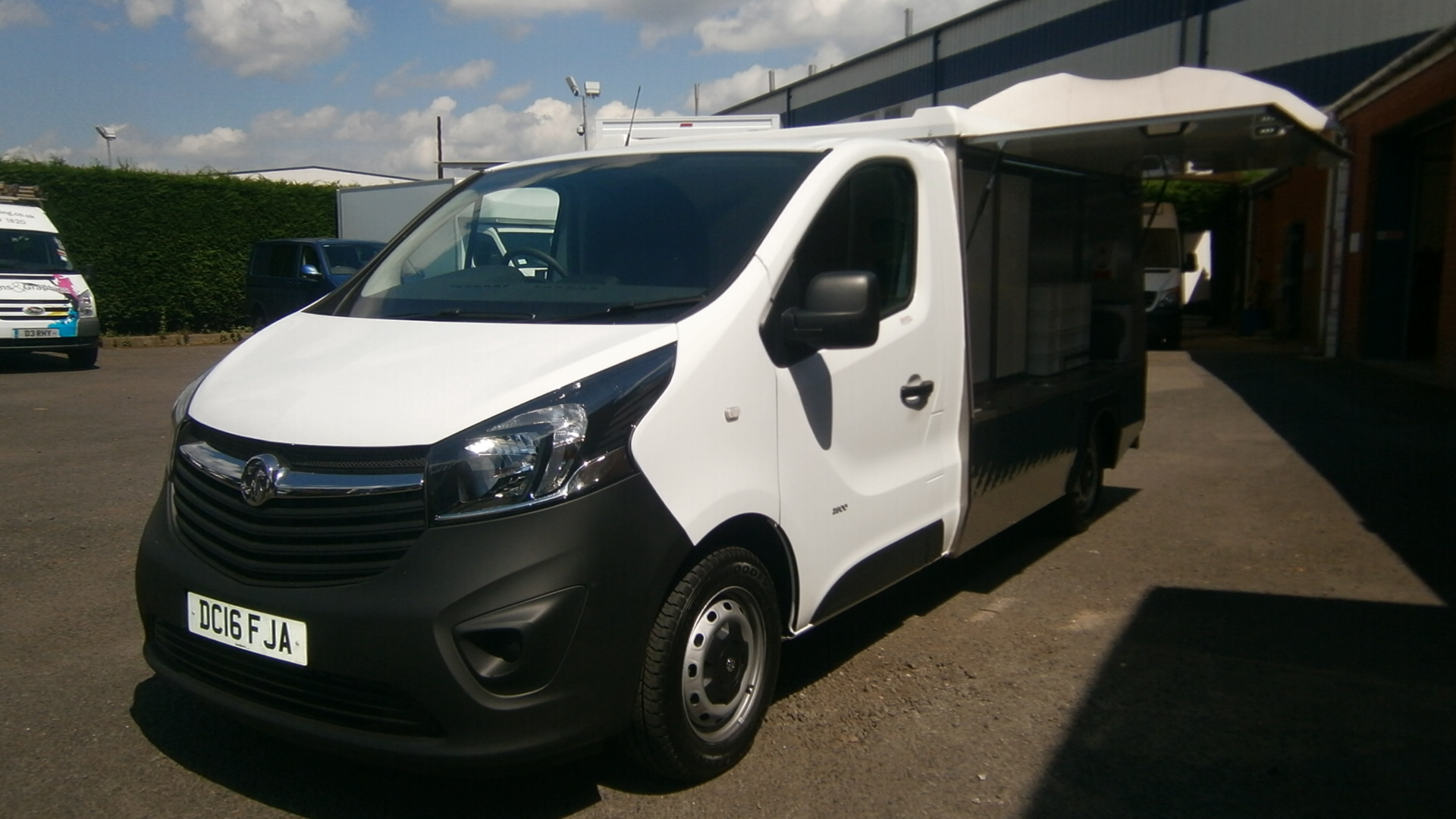 Jiffy Bistro Van