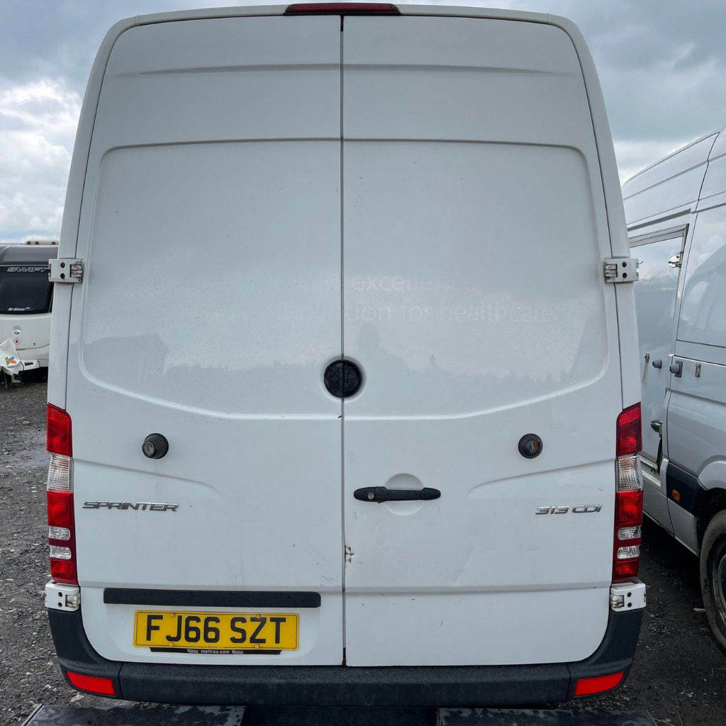 refrigerated Mercedes sprinter for cool running rental